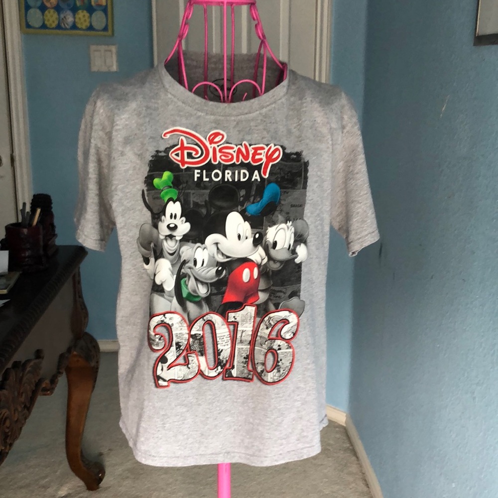 Disnap T-shirt